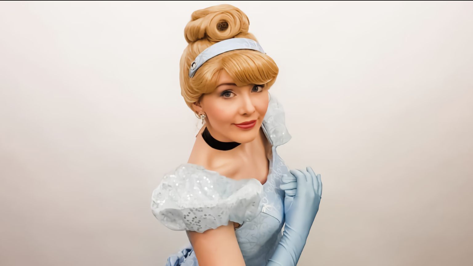 ✨ Prinses Assepoester op uw evenement Boeken? Direct op ShowBird.com!, image size:1536x864