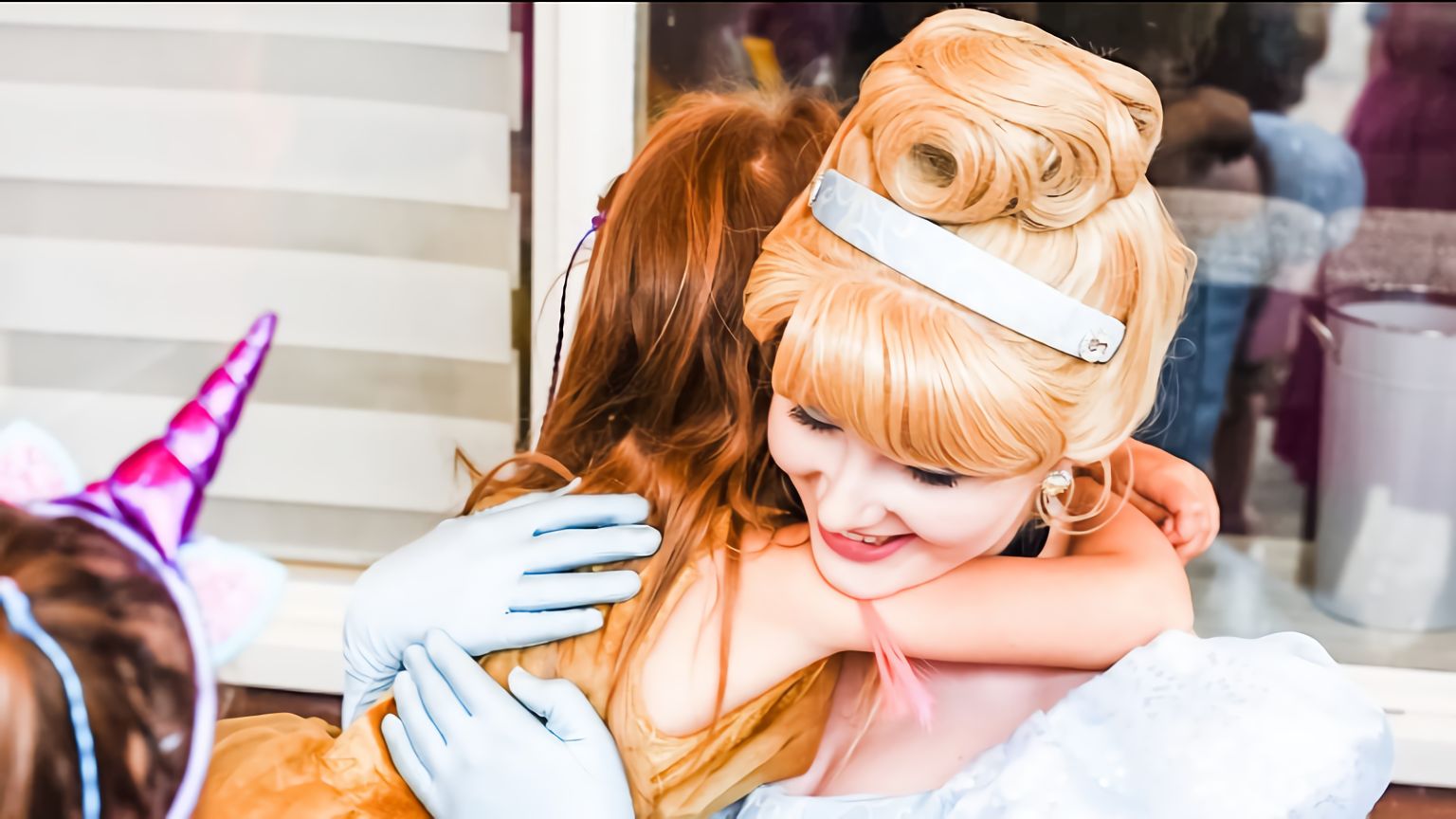 ✨ Prinses Assepoester op uw evenement Boeken? Direct op ShowBird.com!, image size:1536x864