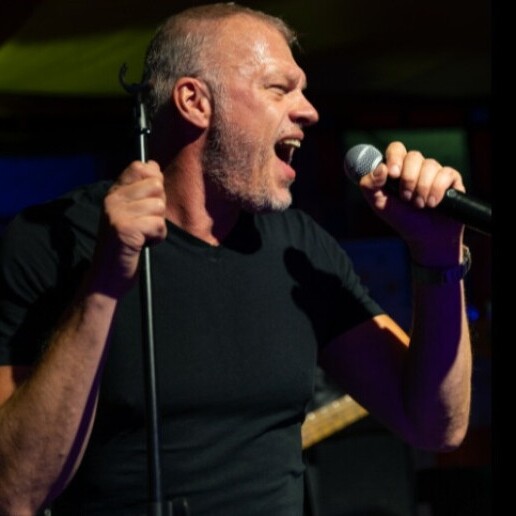 Singer (male) Amstelhoek  (NL) 