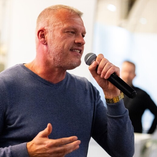 Singer (male) Amstelhoek  (NL) 