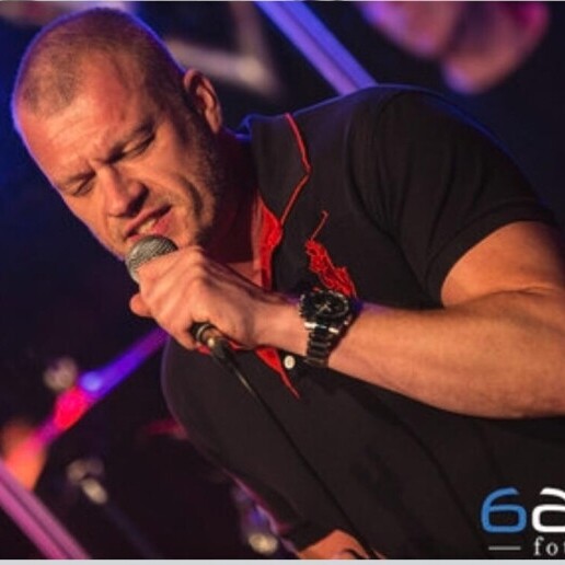 Singer (male) Amstelhoek  (NL) 