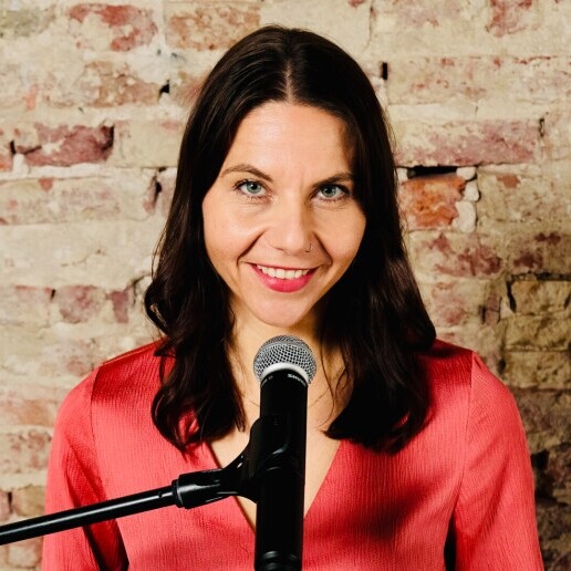 Singer (female) Groningen  (NL) 