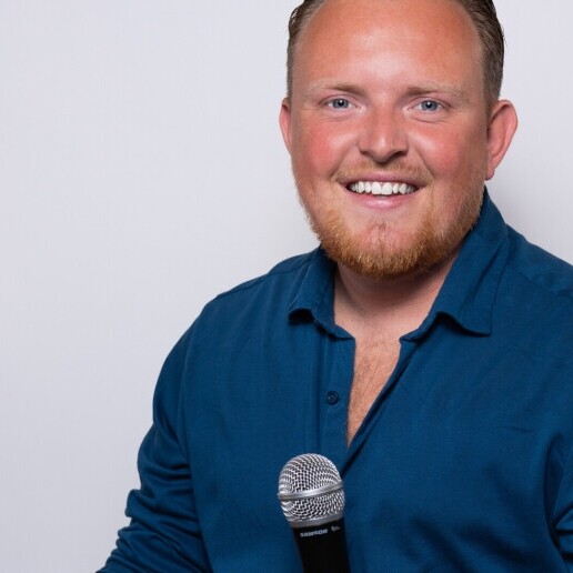 Singer (male) Dordrecht  (NL) 