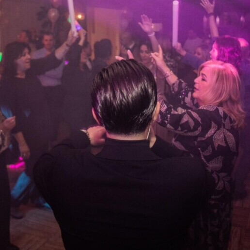 Singer (male) Eindhoven  (NL) 