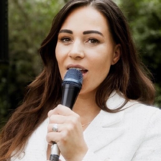 Singer (female) Rotterdam  (NL) 