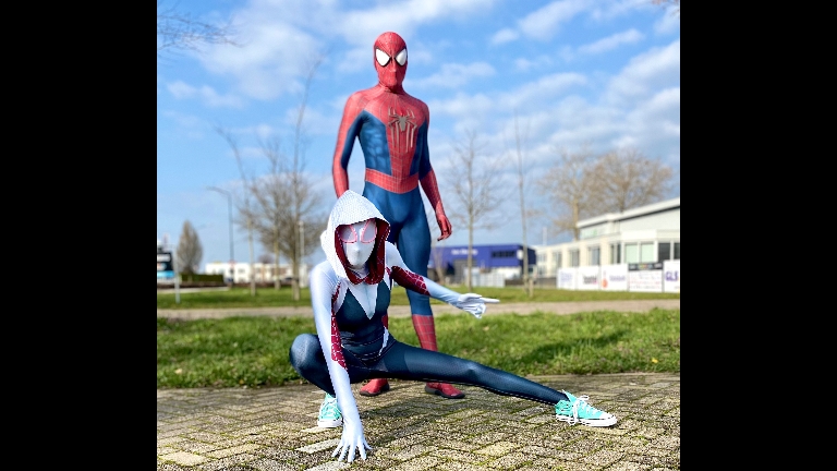 Ghost-Spider /Spider-Gwen / Spiderman