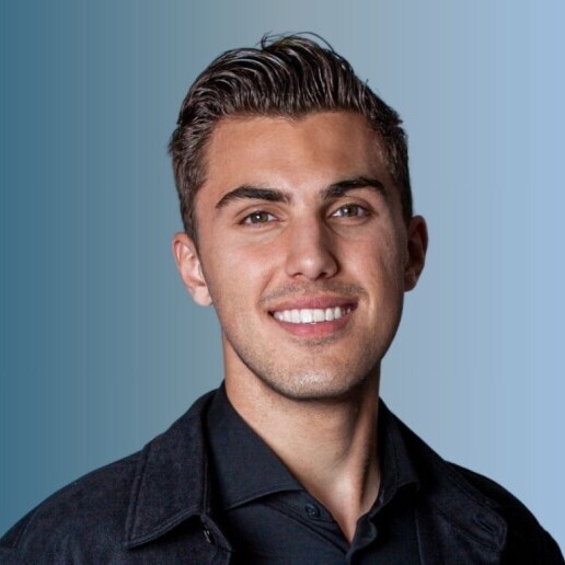 Singer (male) Hoorn  (Noord Holland)(NL) 