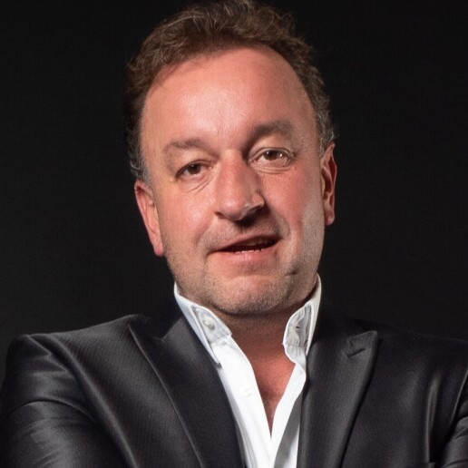 Singer (male) Bussum  (NL) 