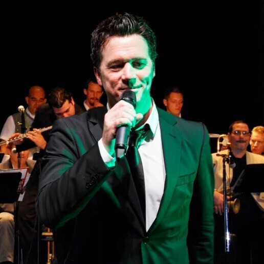 Singer (male) Oudenbosch  (NL) 