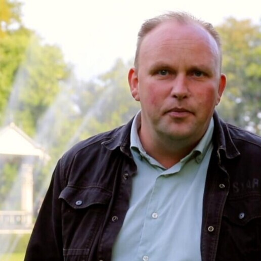 Singer (male) Almere  (NL) 