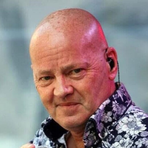 Singer (male) Barneveld  (NL) 