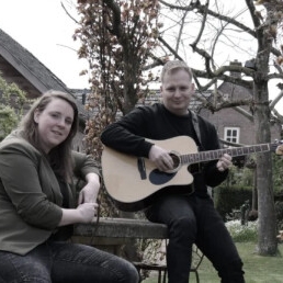 Singing group Winssen  (NL) Acoustic duo Just Us 2