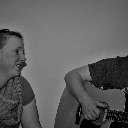 Acoustic duo Just Us 2