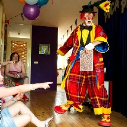 Magic and Balloon Clown Pica Pica