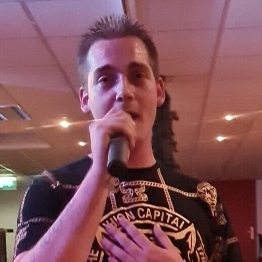 Singer (male) Zuidbroek  (NL) 