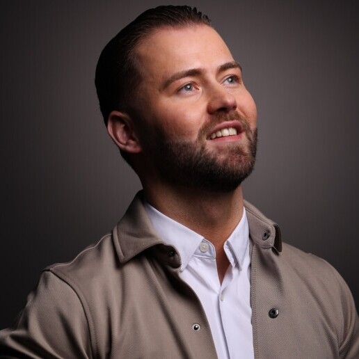 Singer (male) Leidschendam  (NL) 