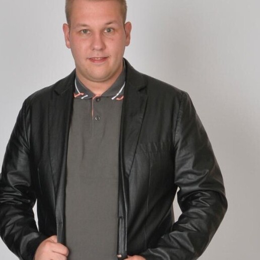 Singer (male) Breda  (NL) 