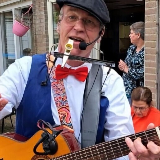 Singer (male) Drunen  (NL) 