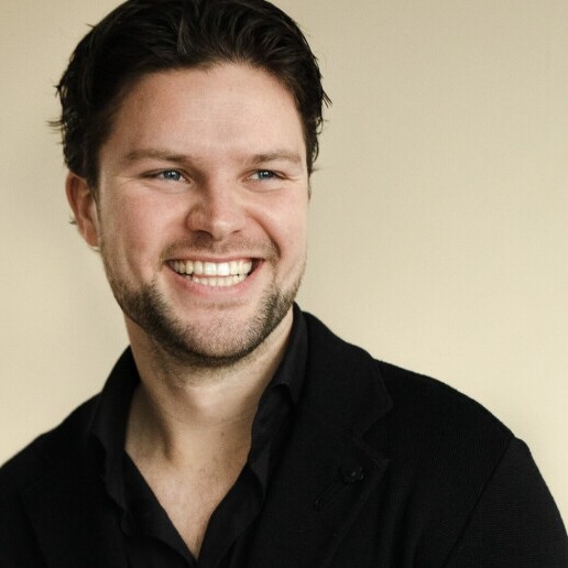 Singer (male) Amsterdam  (NL) 