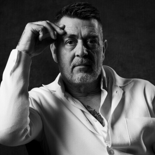 Singer (male) Andelst  (NL) 