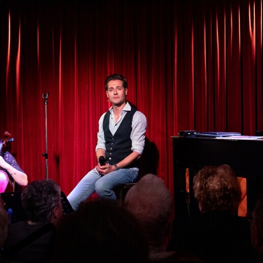 Singer (male) 's Gravenhage  (NL) 