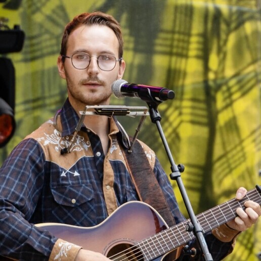 Singer (male) Finsterwolde  (NL) 
