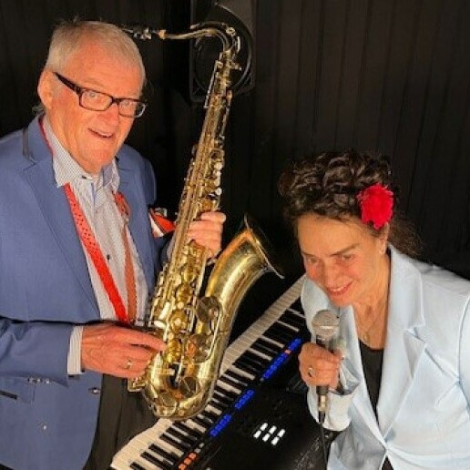 Singer (female) Amsterdam  (NL) 