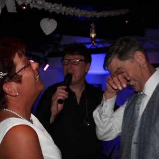 Singer (male) Enkhuizen  (NL) 