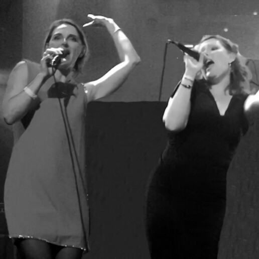 Singer (female) Bussum  (NL) 