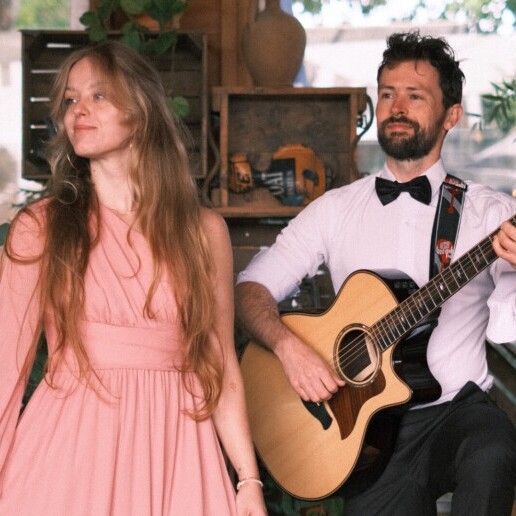 Singer (female) Breda  (NL) 