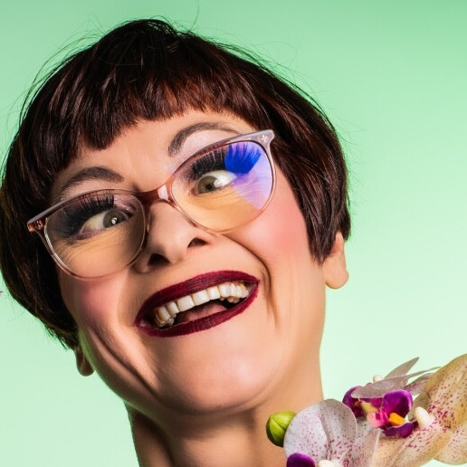 Singer (female) Bilzen  (BE) 