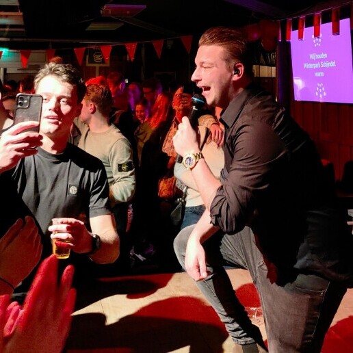 Singer (male) Schijndel  (NL) 