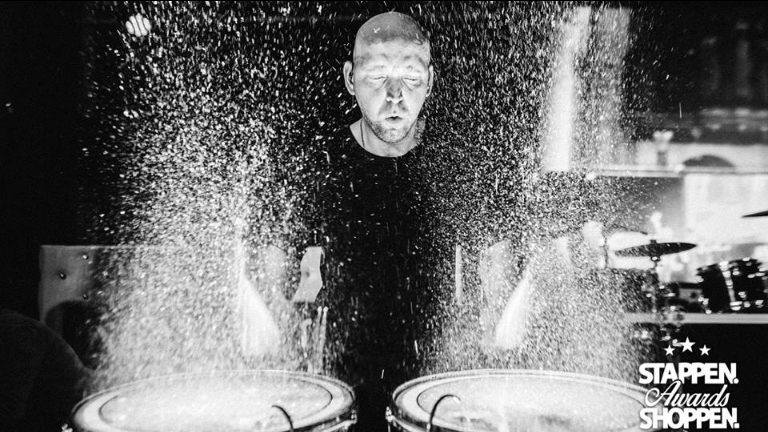 Splashing Drums