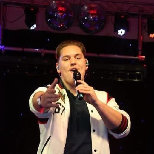 Singer (male) Hilversum  (NL) 