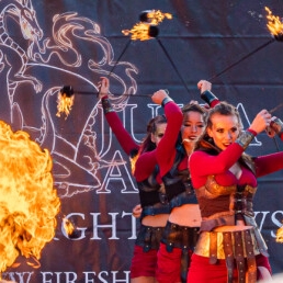 Fireshow - The Amazons of Pyro