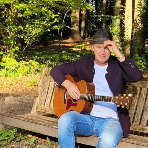 Guitarist Oegstgeest  (NL) 