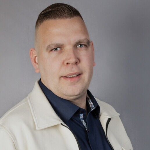 Singer (male) Wolvega  (NL) 