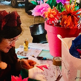 Paper crepe flower workshop Sandbox