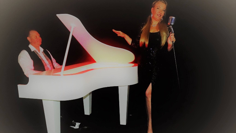 Jubileum Entertainment Inhuren Showbird
