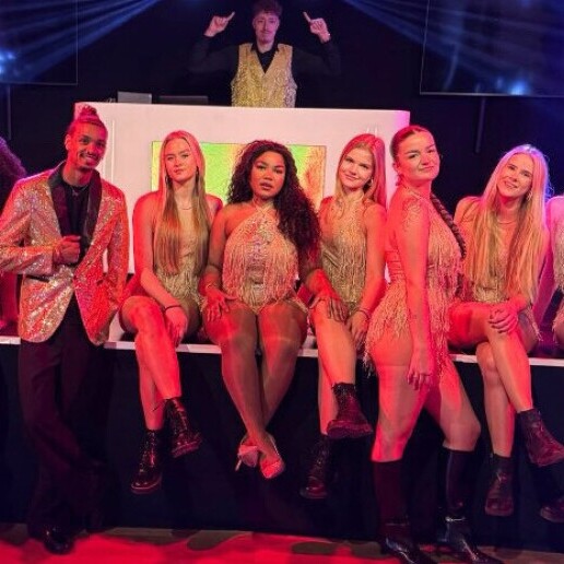 Singer (female) Valkenswaard  (NL) 