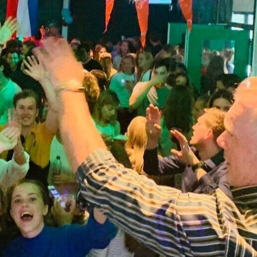 Singer (male) Dordrecht  (NL) 