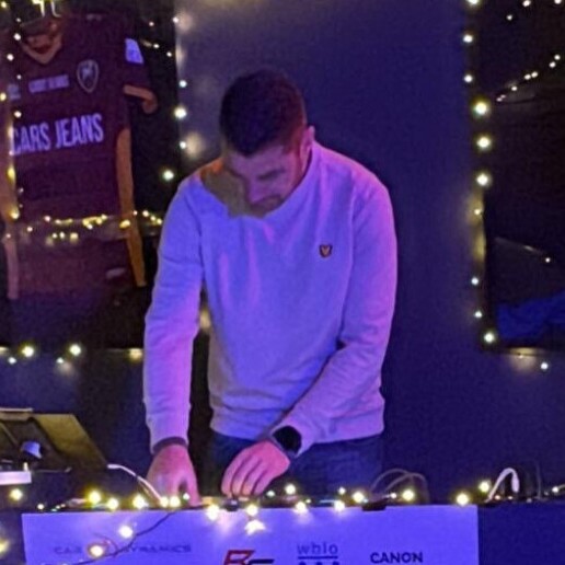 DJ Den Haag  (NL) 
