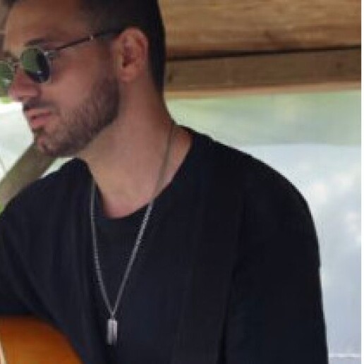 Singer (male) Nibbixwoud  (NL) 