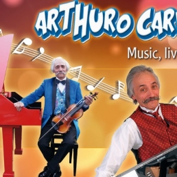 Drive-in show Hasselt  (BE) Cardini Allround muzikant