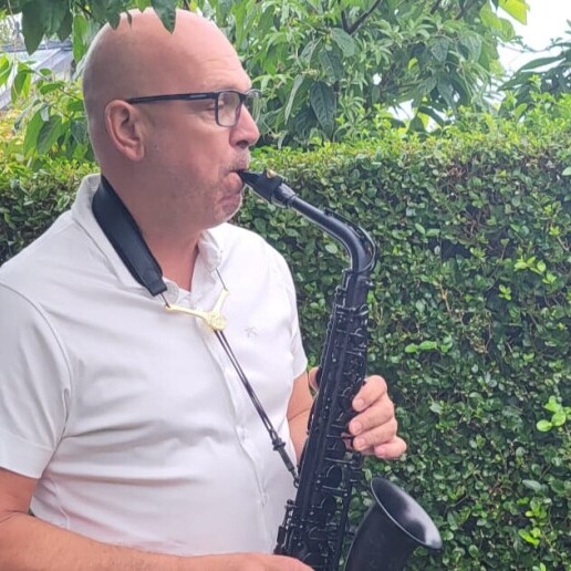 Saxophonist 's Gravenzande  (NL) 