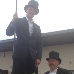 Actor Puurs  (BE) Stilts Act
