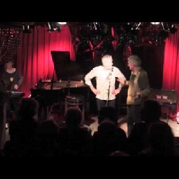 TOM DE JONG / TOM ZINGT