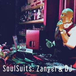 SoulSuits (DJ en Zanger in 1)