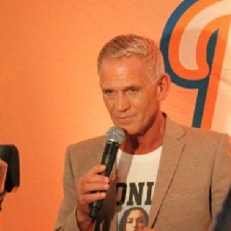 Presenter Ivo Franklin